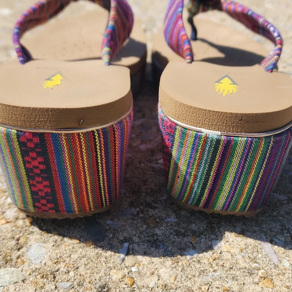 VOLATILE Colorful Flip Flops with Pattern - Picture 3 of 5